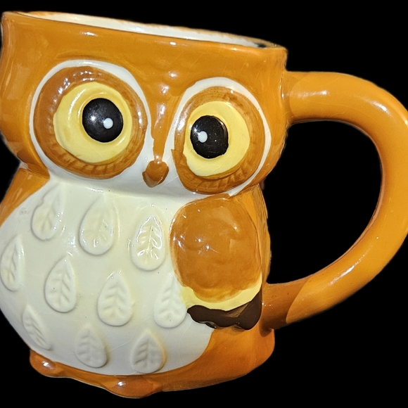 Two Owl Coffee Tea Mugs. - Picture 2 of 14